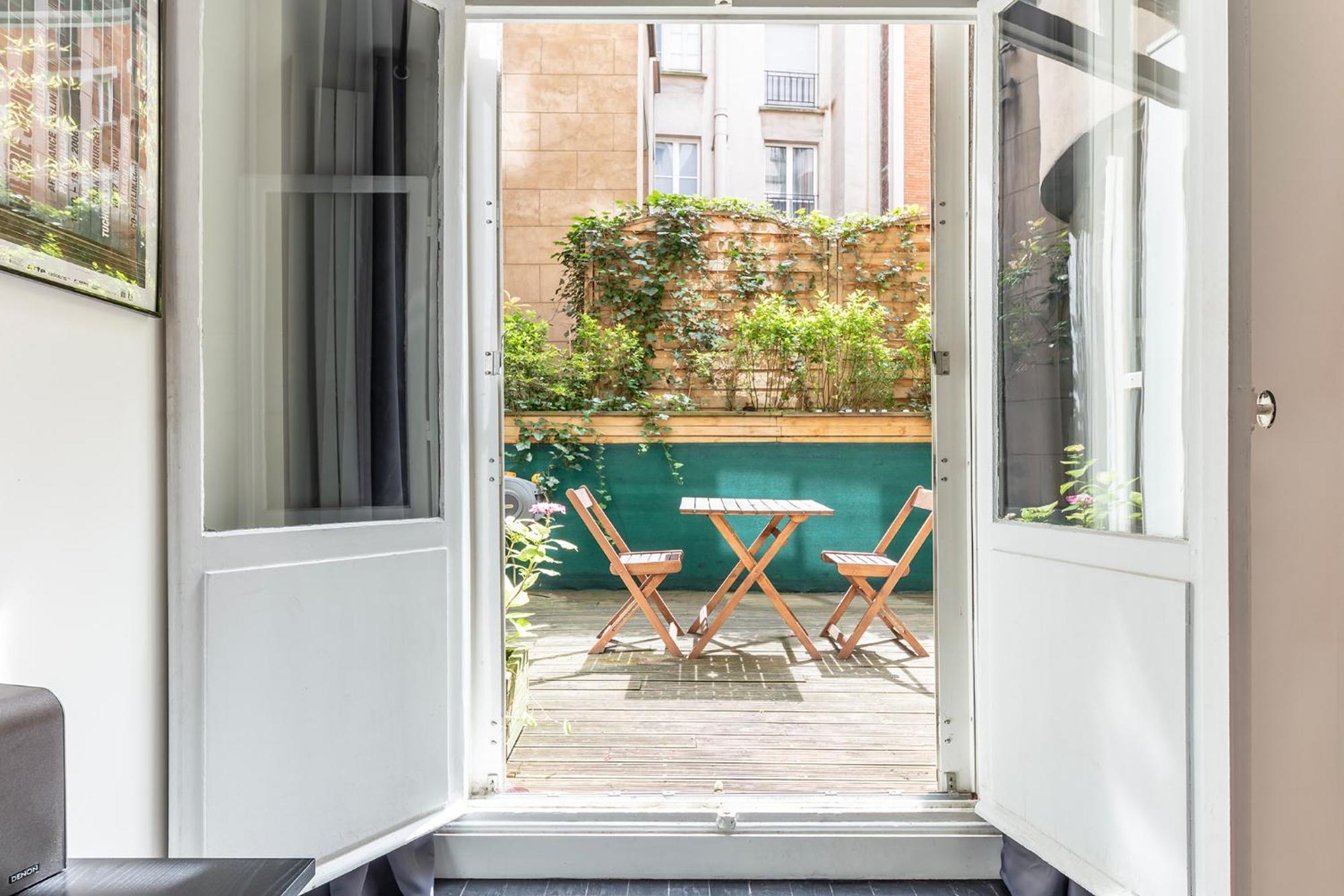 Studio Sur Les Quais De Seine Paris Bagian luar foto